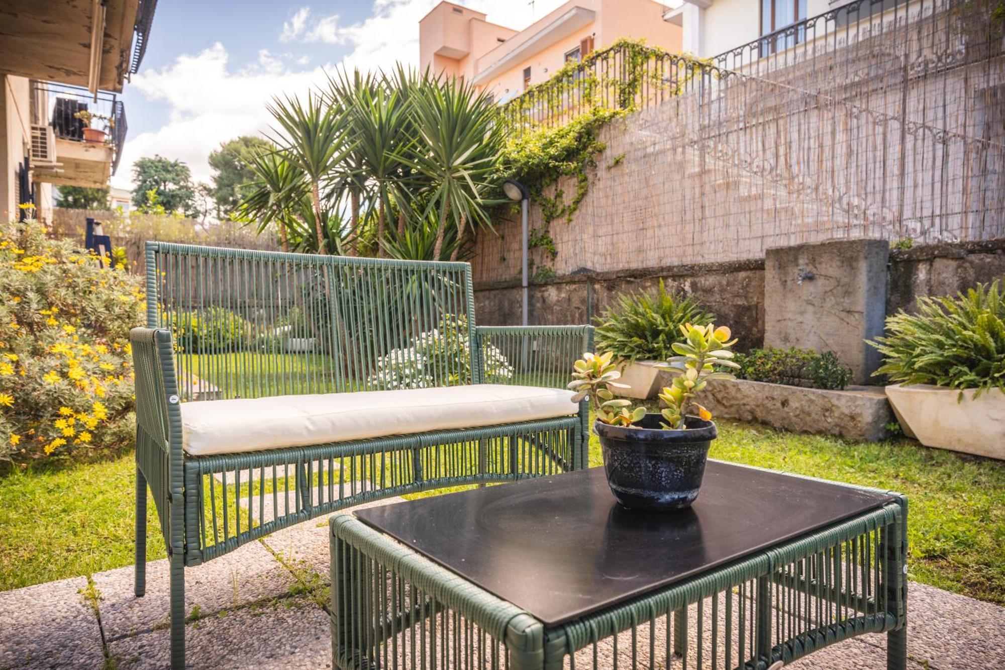 Sorrento Hidden Garden & Rooms Bagian luar foto